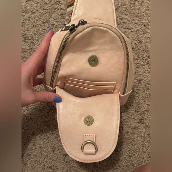 Crossbody pouch - Picture 5 of 5